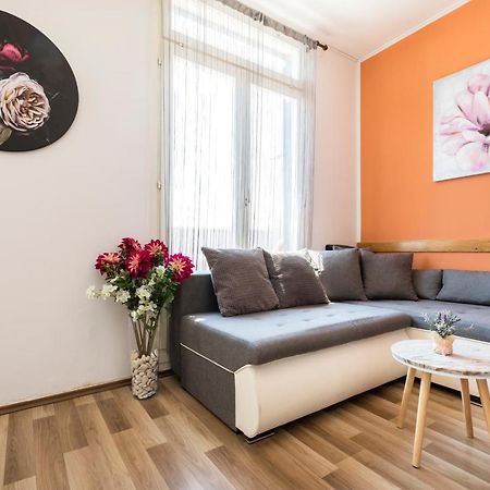 Apartment Slavica Mali Lošinj Esterno foto