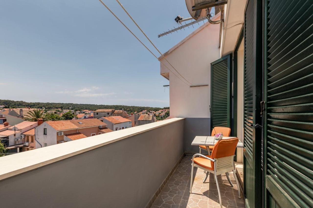 Apartment Slavica Mali Lošinj Esterno foto